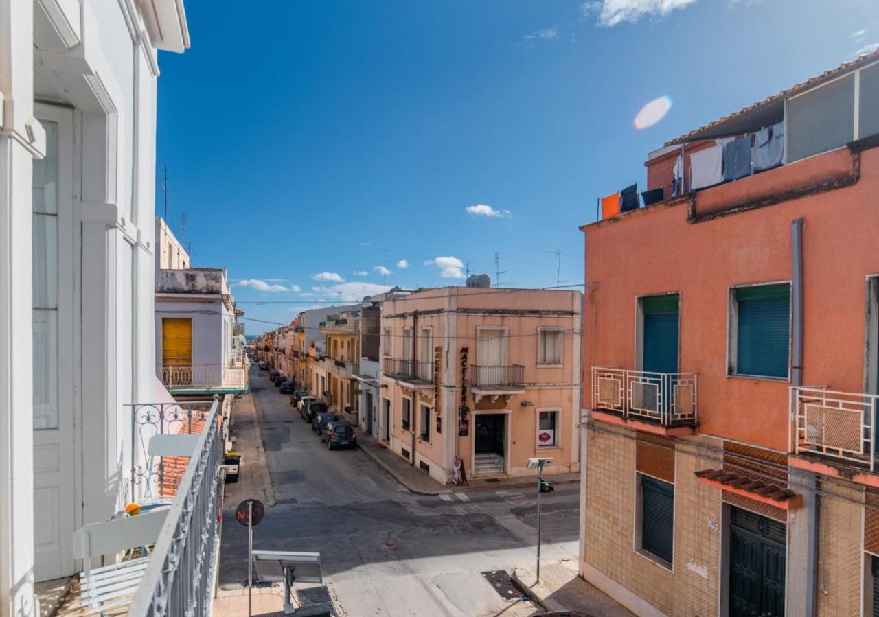 Le 4 Perle Apartments Avola Exteriör bild